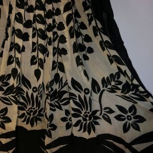 ZARA COTON+SILK SKIRT SIZE SMALL